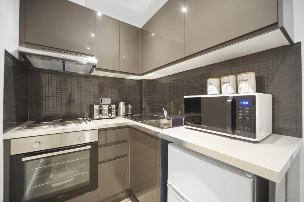 Studio Apartment By Homely Stays London Exterior photo